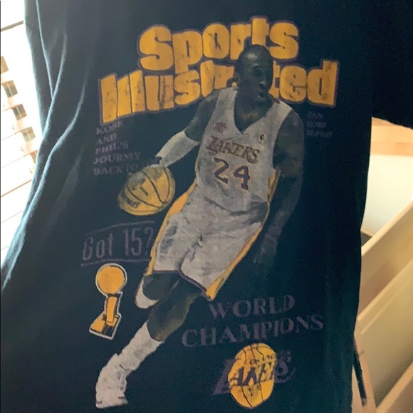Vintage Kobe Bryant Lakers Shirt (2009) - Picture 4 of 4
